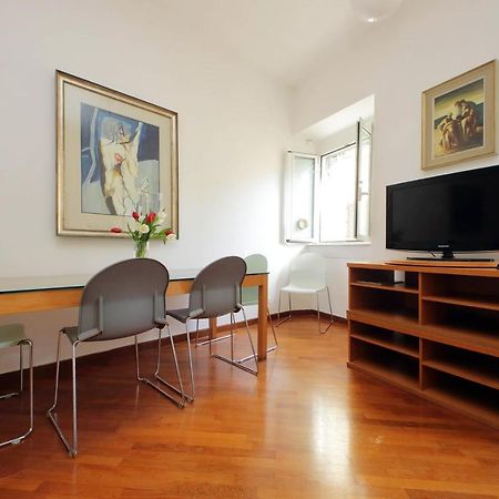 Navona Apartment, Large And Comfortable 罗马 外观 照片